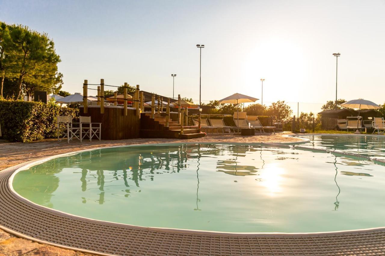 Il Podere Del Germano Reale Hotel 4*