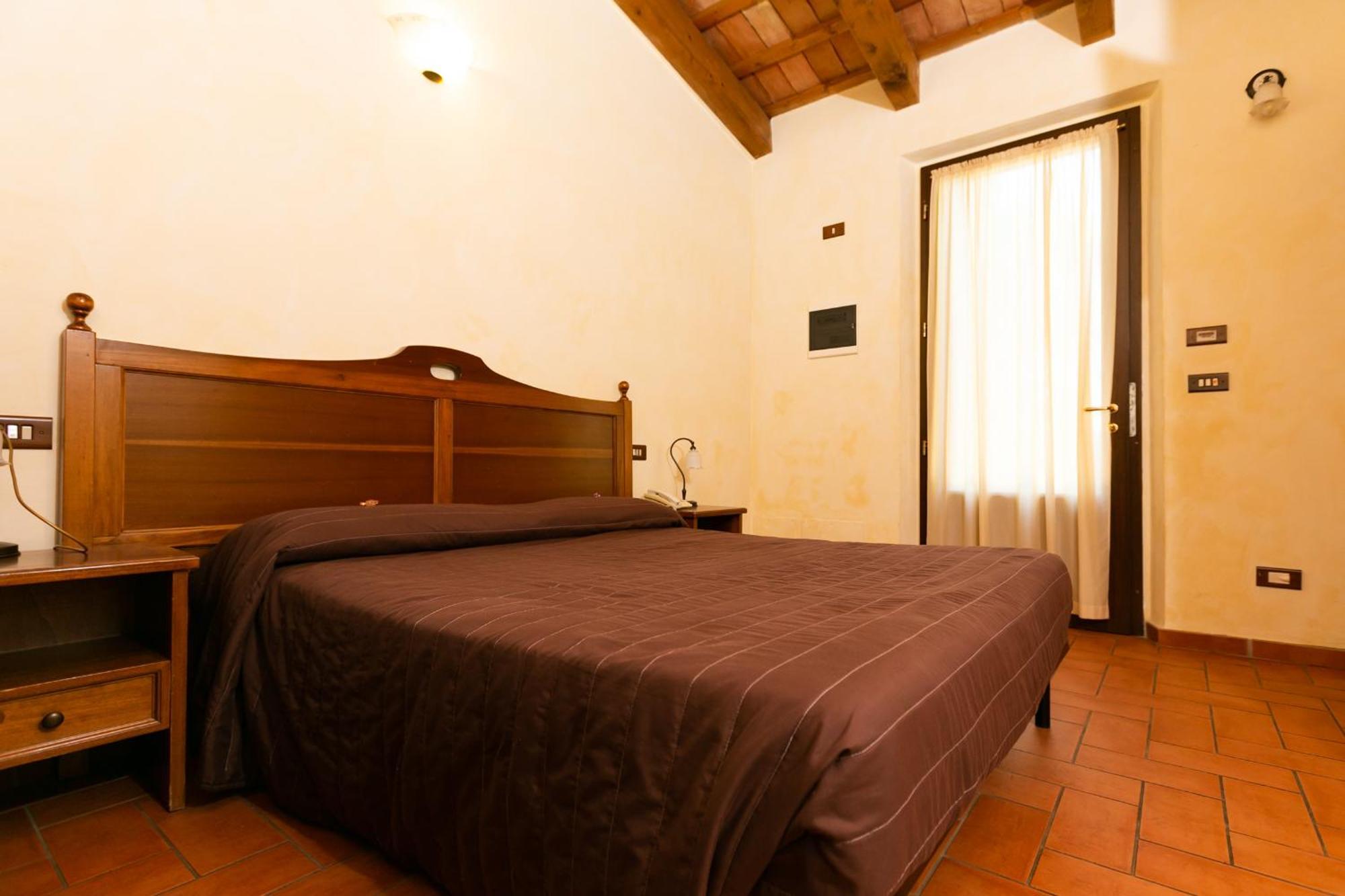 Il Podere Del Germano Reale Hotel 4*
