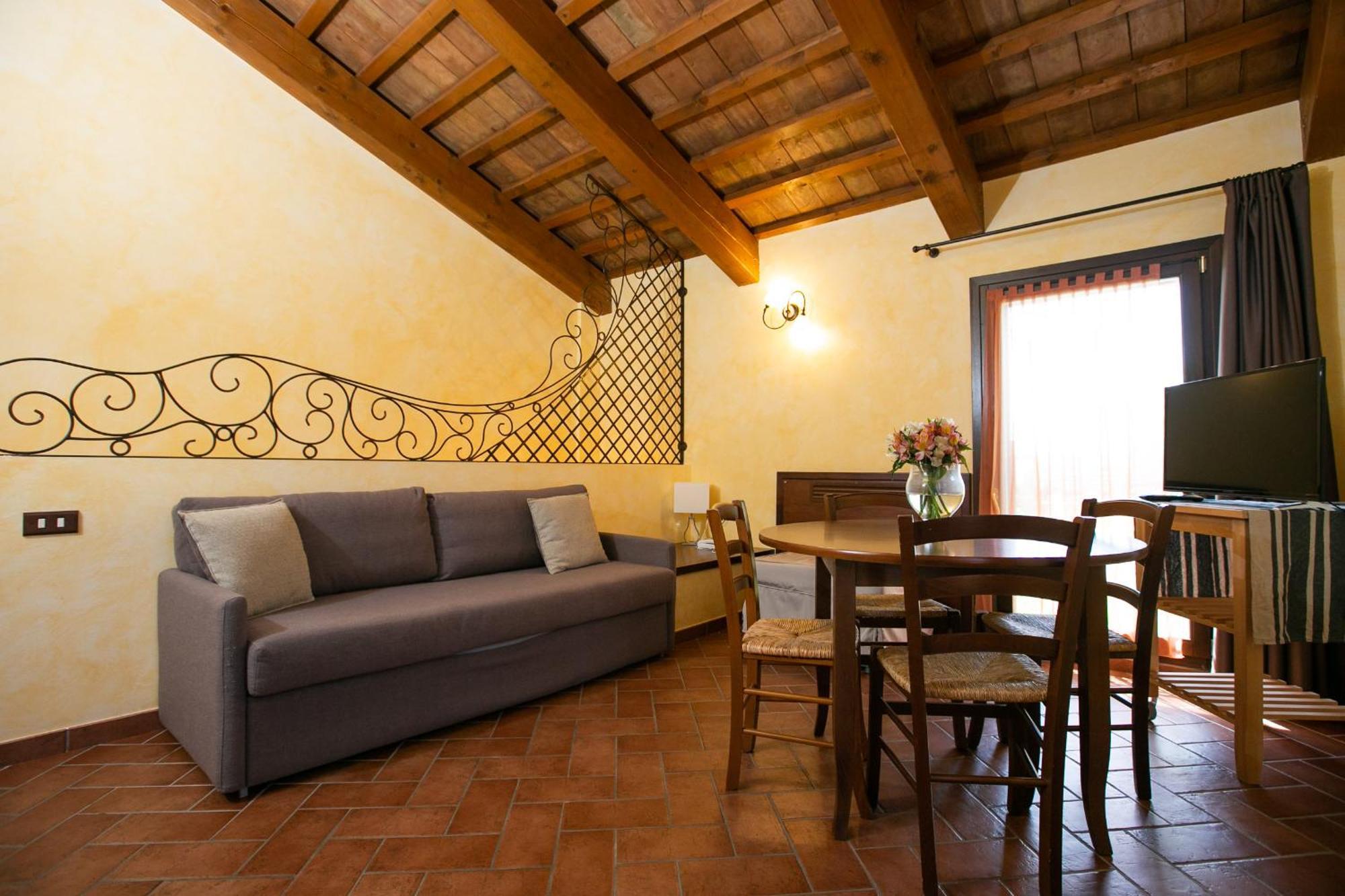 Hotel Il Podere Del Germano Reale 4*